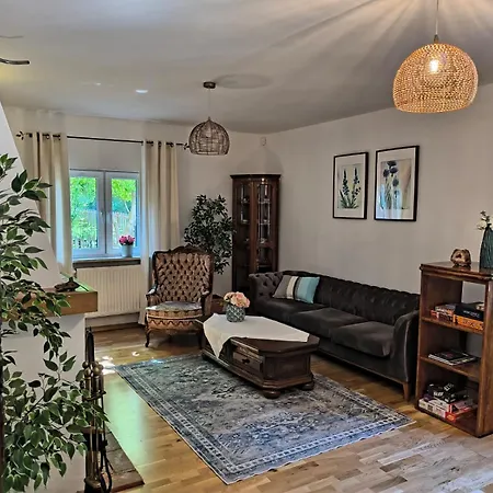 Dom Nad Jeziorem Komorowo